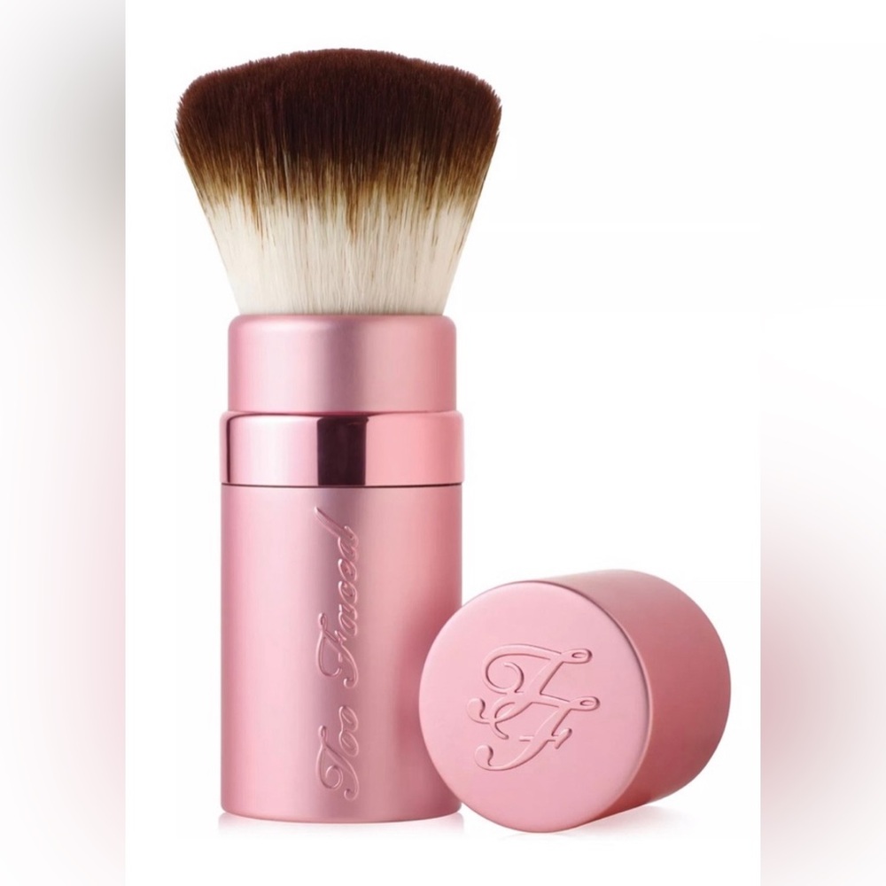 Too Faced Made with 100% Teddy Bear Hair Retractable Kabuki Brush | Discontinued